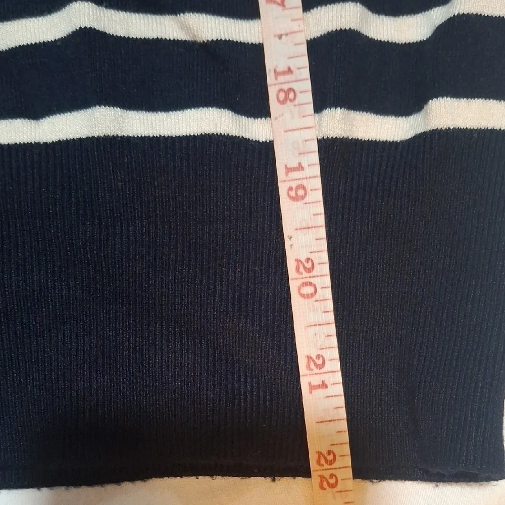 Zara Women's Black and White Striped Crew Neck Sweater Size S